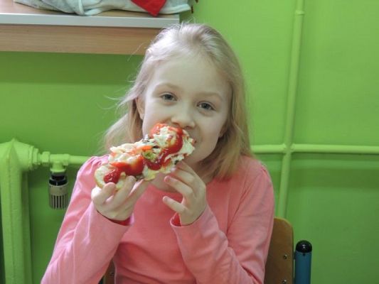  Grafika #4: KUCHARZENIE W KLASIE III grafika