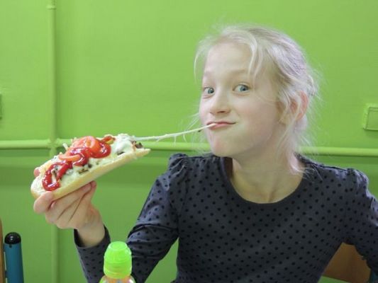  Grafika #5: KUCHARZENIE W KLASIE III grafika