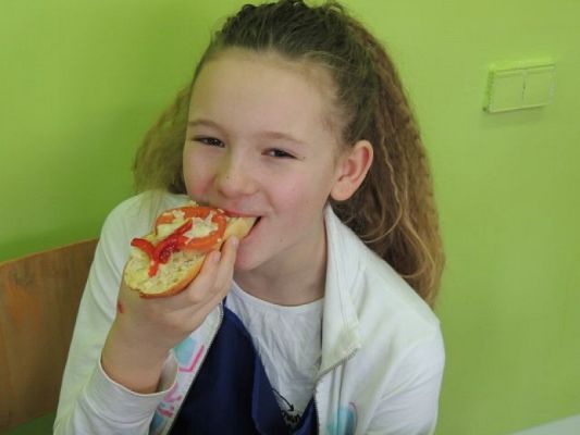  Grafika #6: KUCHARZENIE W KLASIE III grafika