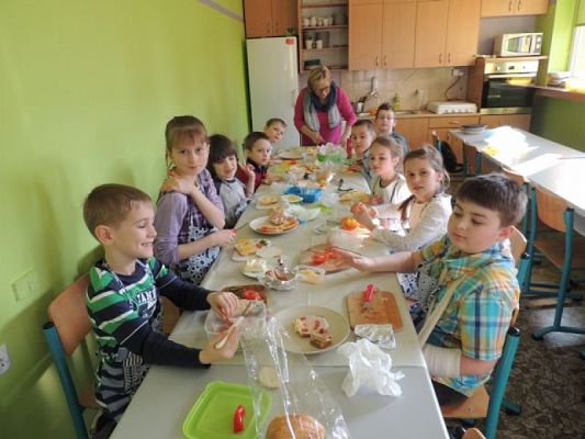  Grafika #1: DZIEŃ KOBIET grafika