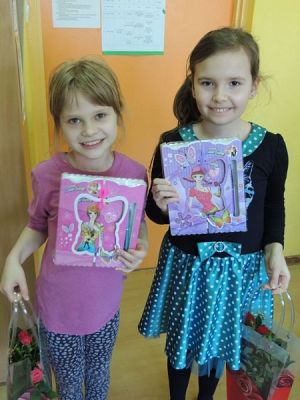  Grafika #10: DZIEŃ KOBIET grafika