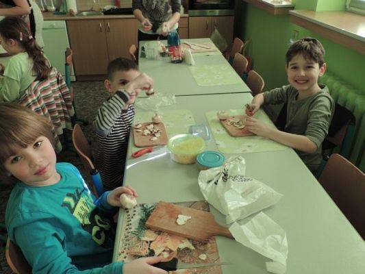  Grafika #2: MIĘDZYNARODOWY DZIEŃ PIZZY grafika