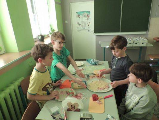  Grafika #6: MIĘDZYNARODOWY DZIEŃ PIZZY grafika