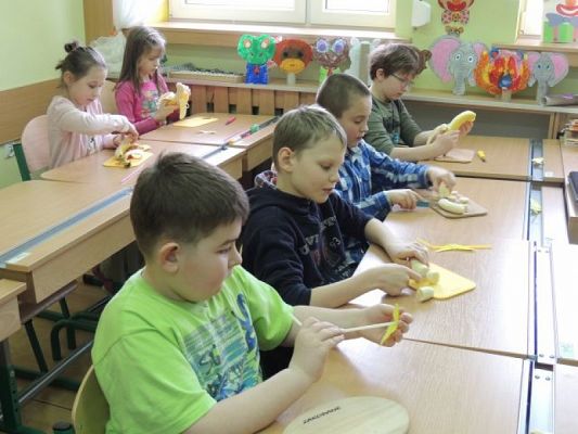  Grafika #1: SMACZNY I ZDROWY KOKTAJL BANANOWY grafika