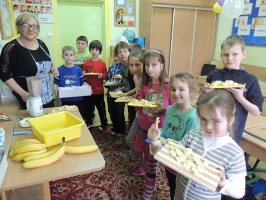  Grafika #5: SMACZNY I ZDROWY KOKTAJL BANANOWY grafika