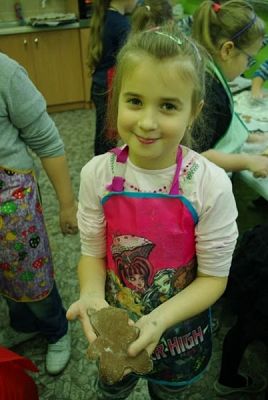  Grafika #6: PRZEDŚWIĄTECZNE PIECZENIE PIERNIKÓW grafika