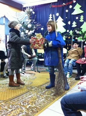  Grafika #4: JASEŁKA BŁĘKITNY PREZENT grafika