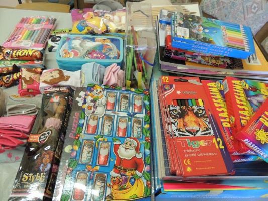  Grafika #3: SZLACHETNA PACZKA grafika