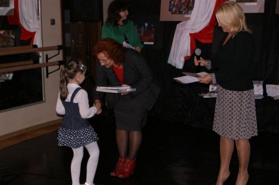  Grafika #2: WYRÓŻNIENIE W POWIATOWYM KONKURSIE PLASTYCZNYM "NIEPODLEGŁOŚĆ W OCZACH DZIECI" grafika