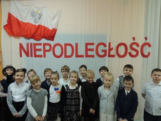  Grafika #9: UROCZYSTY APEL Z OKAZJI 95-TEJ ROCZNICY ODZYSKANIA NIEPODLEGŁOŚCI grafika