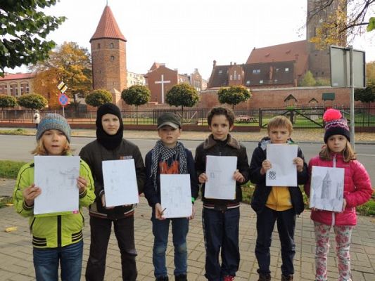  Grafika #5: POZNAJEMY OSOBLIWOŚCI LĘBORKA grafika