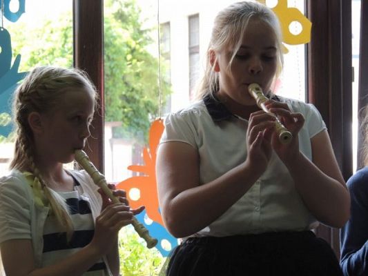 Grafika #5: Uroczyste zakończenie roku szkolnego 2014/2015 grafika