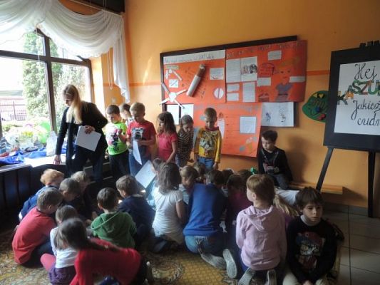  Grafika #7: Zajęcia z pedagogiem szkolnym dotyczące szkodliwości palenia wyrobów tytoniowych grafika