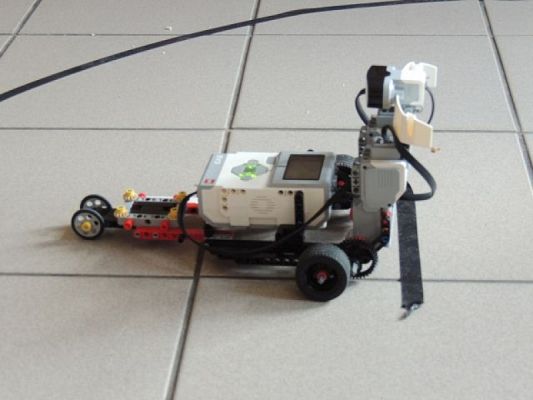  Grafika #6: Z robotami za pan brat grafika