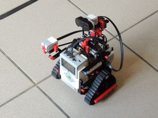  Grafika #9: Z robotami za pan brat grafika