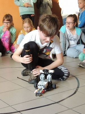  Grafika #11: Z robotami za pan brat grafika