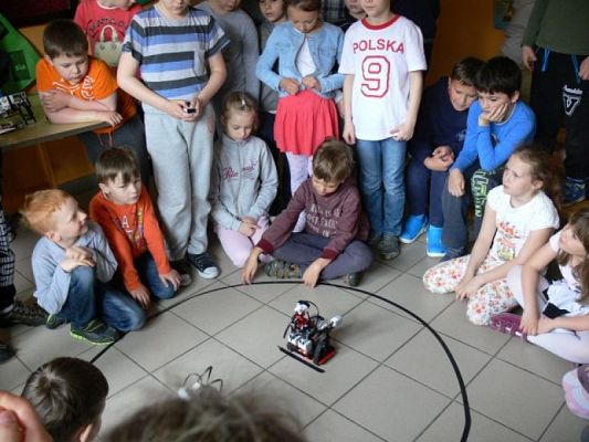  Grafika #13: Z robotami za pan brat grafika