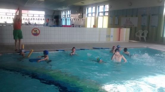  Grafika #0: Zajęcia na basenie grafika