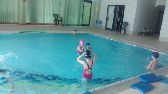  Grafika #6: Zajęcia na basenie grafika