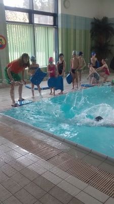  Grafika #10: Zajęcia na basenie grafika