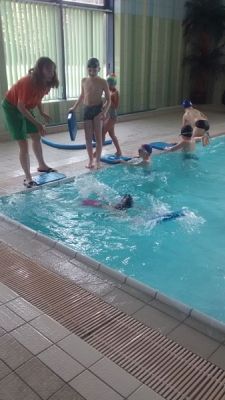  Grafika #11: Zajęcia na basenie grafika