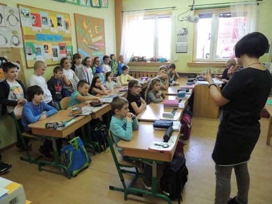  Grafika #0: Nasze klasowe laboratorium grafika