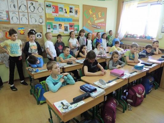  Grafika #1: Nasze klasowe laboratorium grafika