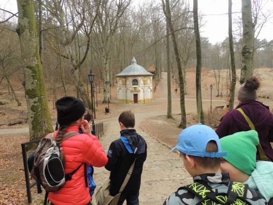  Grafika #4: Wycieczka na Kalwarię Wejherowską grafika