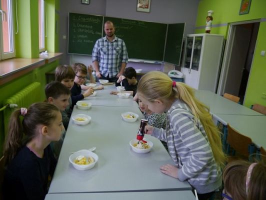  Grafika #8: Słodkie zajęcia z języka angielskiego grafika