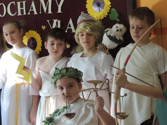  Grafika #4: Bogowie zstąpili z Olimpu… grafika