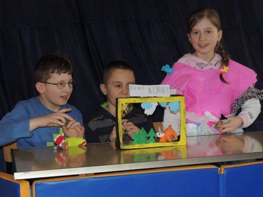  Grafika #9: Zapamiętaj sobie: 8 marca - Dzień Kobiet! grafika