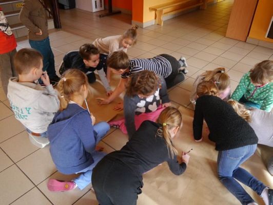  Grafika #3: Jesteśmy dla siebie mili grafika