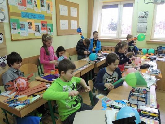  Grafika #0: Zwierzątka z kolorowych baloników grafika