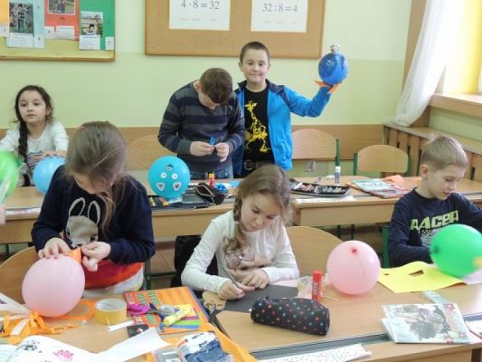  Grafika #1: Zwierzątka z kolorowych baloników grafika