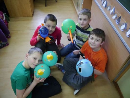  Grafika #4: Zwierzątka z kolorowych baloników grafika