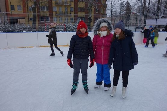  Grafika #9: WF ZIMĄ NA LODOWISKU grafika