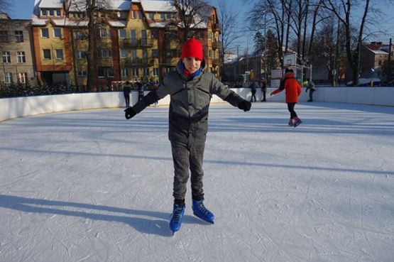 Grafika #20: WF ZIMĄ NA LODOWISKU grafika