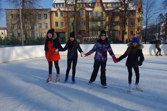  Grafika #19: WF ZIMĄ NA LODOWISKU grafika