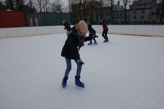  Grafika #28: WF ZIMĄ NA LODOWISKU grafika