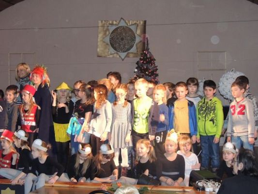  Grafika #10: Wyjście na spektakl baletowy Dziadek do orzechów grafika