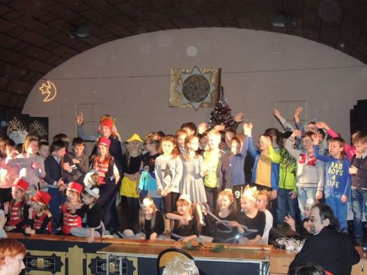  Grafika #11: Wyjście na spektakl baletowy Dziadek do orzechów grafika