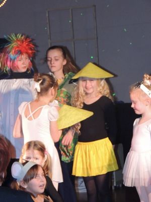  Grafika #17: Wyjście na spektakl baletowy Dziadek do orzechów grafika