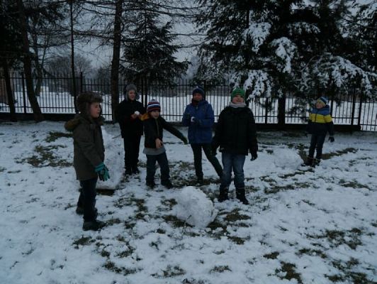  Grafika #11: Zabawy na śniegu grafika