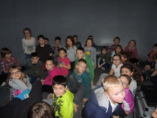  Grafika #2: Mobilne Planetarium grafika