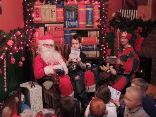  Grafika #8: Pierwszaki na Przystanku Świętego Mikołaja grafika