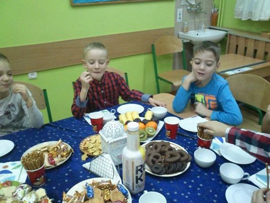  Grafika #15: Dziś cień wosku ci ukaże, co ci życie niesie w darze grafika