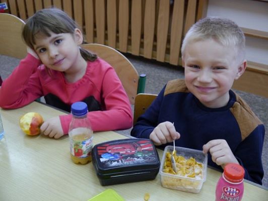  Grafika #10: Zawsze się odżywiaj zdrowo, będziesz myślał wystrzałowo! grafika