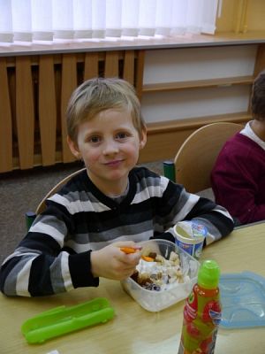  Grafika #13: Zawsze się odżywiaj zdrowo, będziesz myślał wystrzałowo! grafika