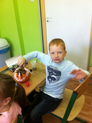  Grafika #14: Dynie na Halloween w wykonaniu pierwszoklasistów grafika