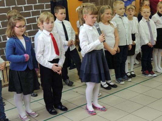  Grafika #6: Pasowanie pierwszoklasistów grafika